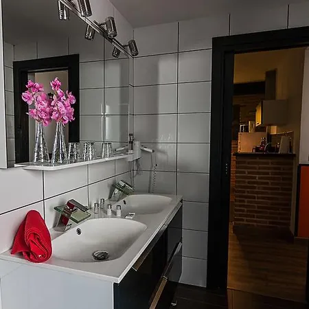 Adarve Apartment